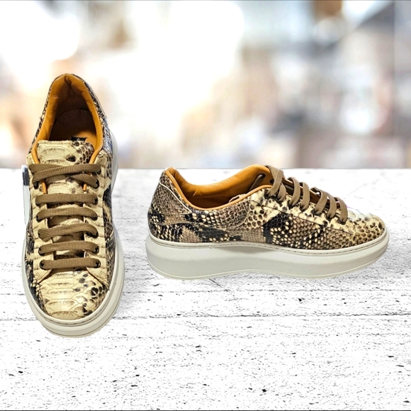 STEVEN by STEVE MADDEN Women's Snakeskin Print Sneakers size U.S. 8.5 euro 39 - Picture 4 of 15